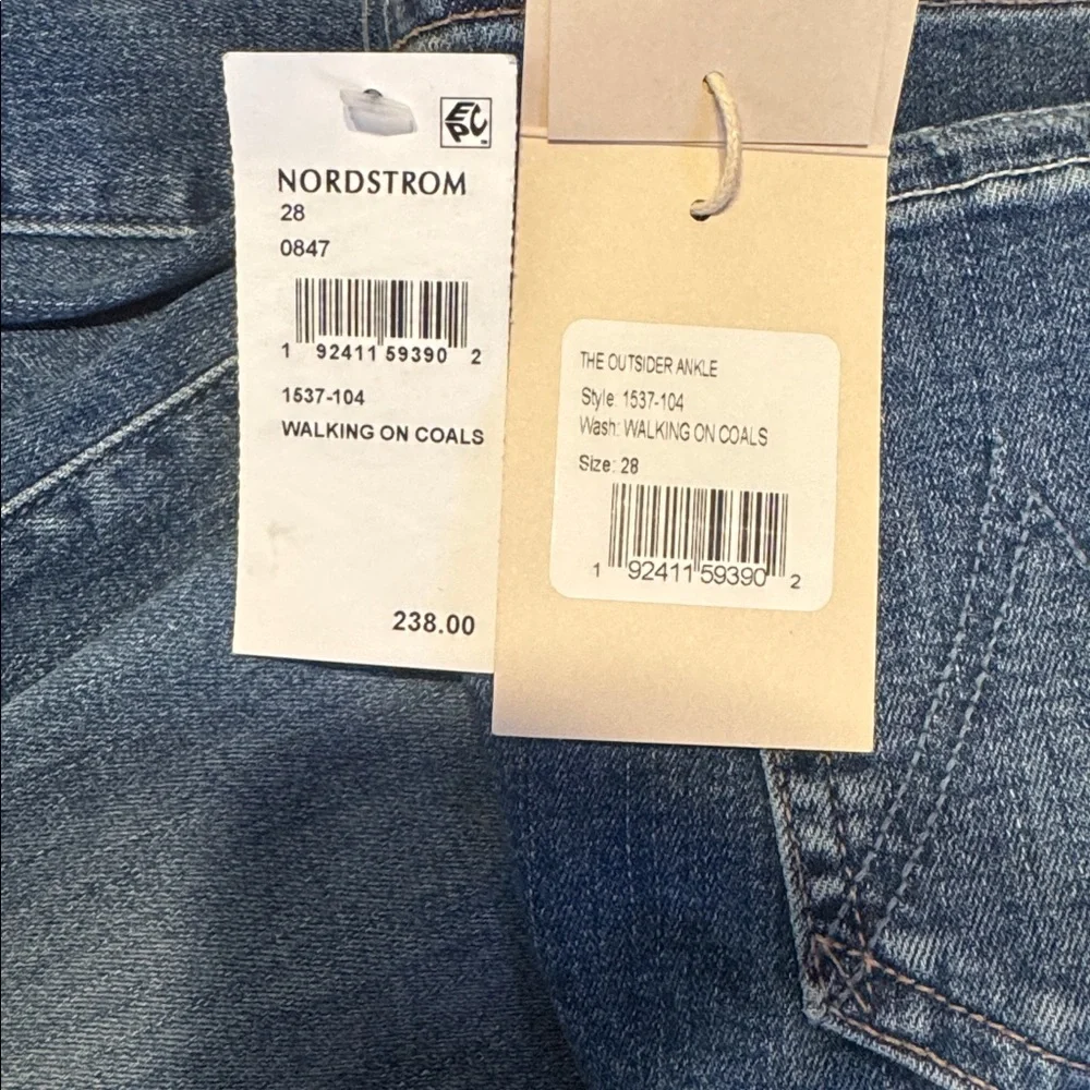 NWT💕MOTHER ‘walking on coals’ stylish ladies ankle jeans. Brand new with tags. - Picture 15 of 15
